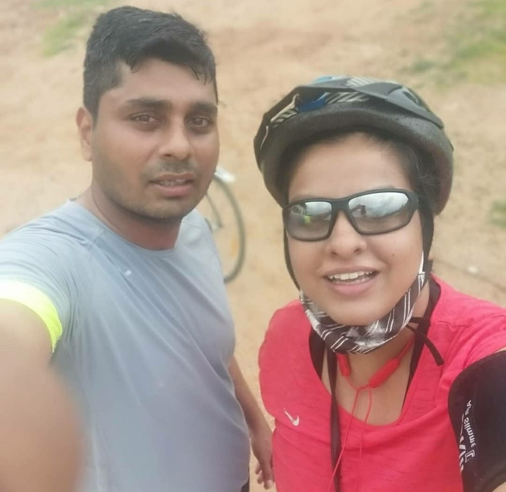 Couple work & fitness together